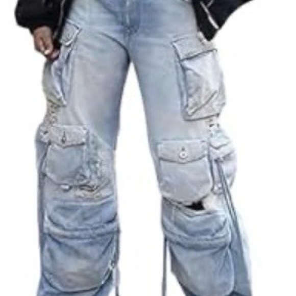 Stylish Light Blue Cargo Jeans for Women - Picture 2 of 12